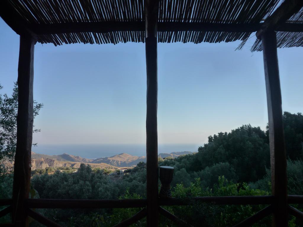 Rocca Del Vento Bed & Breakfast San Pantaleone Екстериор снимка