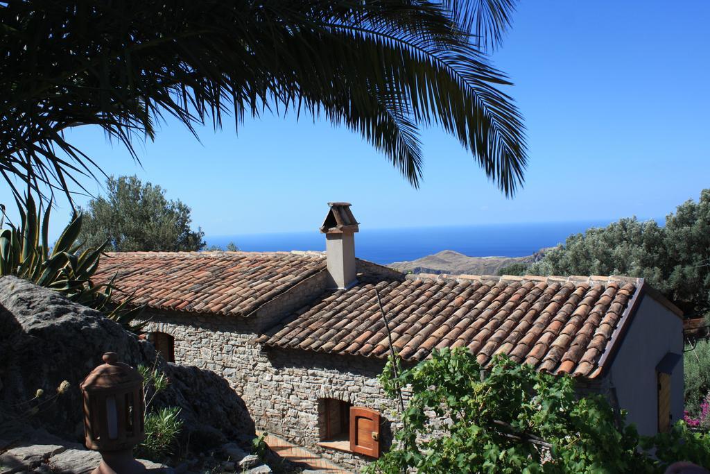 Rocca Del Vento Bed & Breakfast San Pantaleone Екстериор снимка